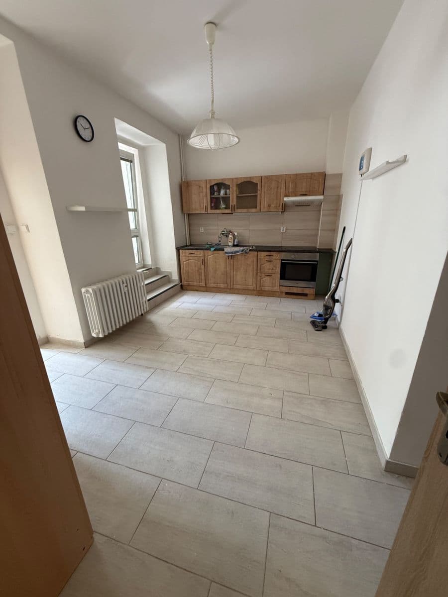 Pronájem bytu 3+kk 51 m², Hrdinů, Horoměřice, Středočeský kraj Pronájem bytu 3+kk 51 m², Hrdinů, Horoměřice, Středočeský kraj