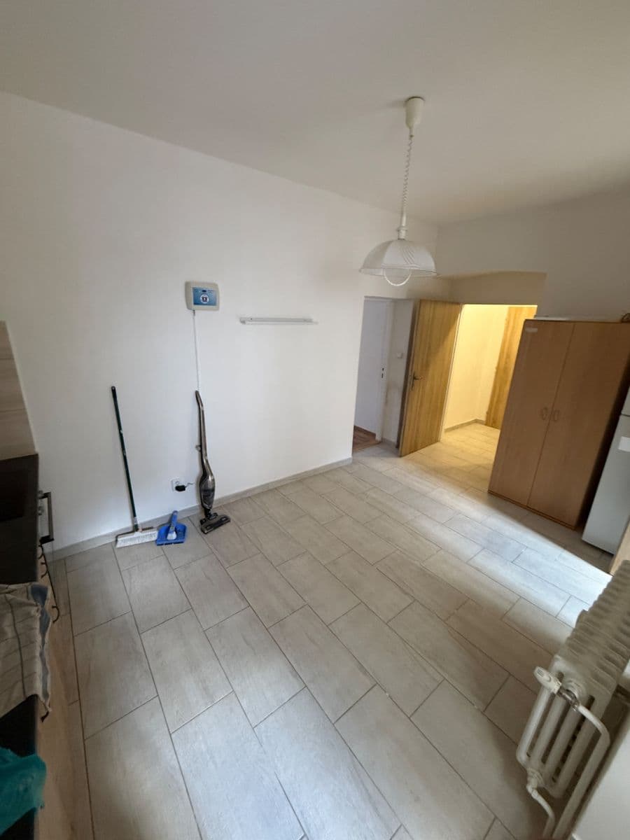 Pronájem bytu 3+kk 51 m², Hrdinů, Horoměřice, Středočeský kraj Pronájem bytu 3+kk 51 m², Hrdinů, Horoměřice, Středočeský kraj