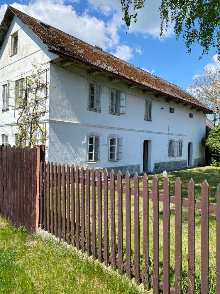 Prodej domu 125 m², pozemek 1.547 m², 272, Bělá pod Bezdězem, Středočeský kraj Prodej domu 125 m², pozemek 1.547 m², 272, Bělá pod Bezdězem, Středočeský kraj