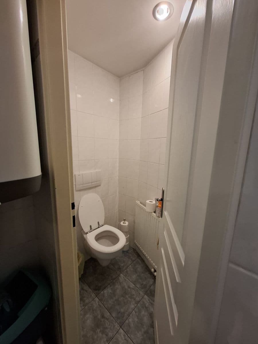 Prodej kanceláře 100 m², Křišťanova, Praha, Praha Prodej kanceláře 100 m², Křišťanova, Praha, Praha
