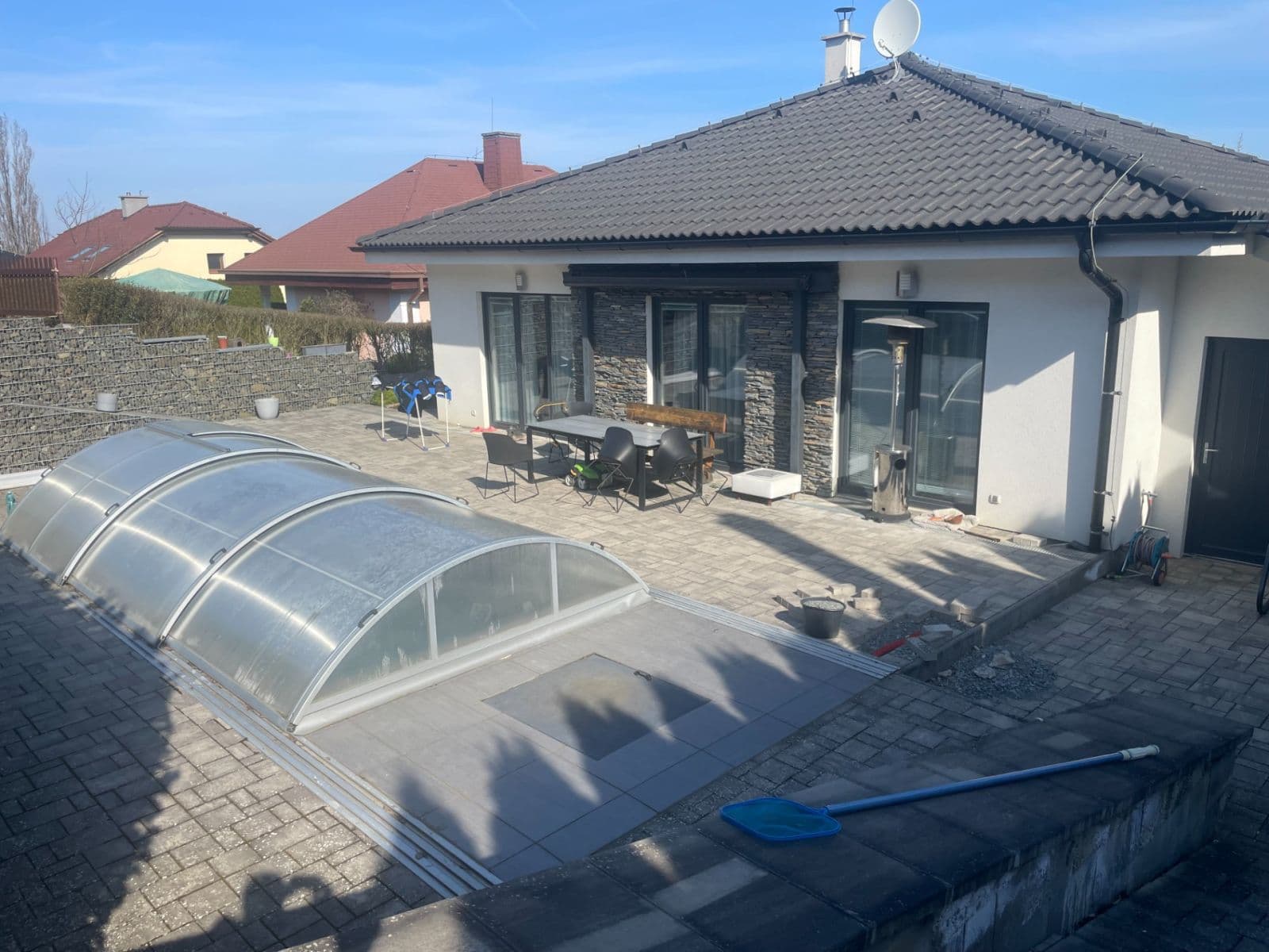 Pronájem domu 120 m², pozemek 900 m², Dobrovice, Středočeský kraj Pronájem domu 120 m², pozemek 900 m², Dobrovice, Středočeský kraj