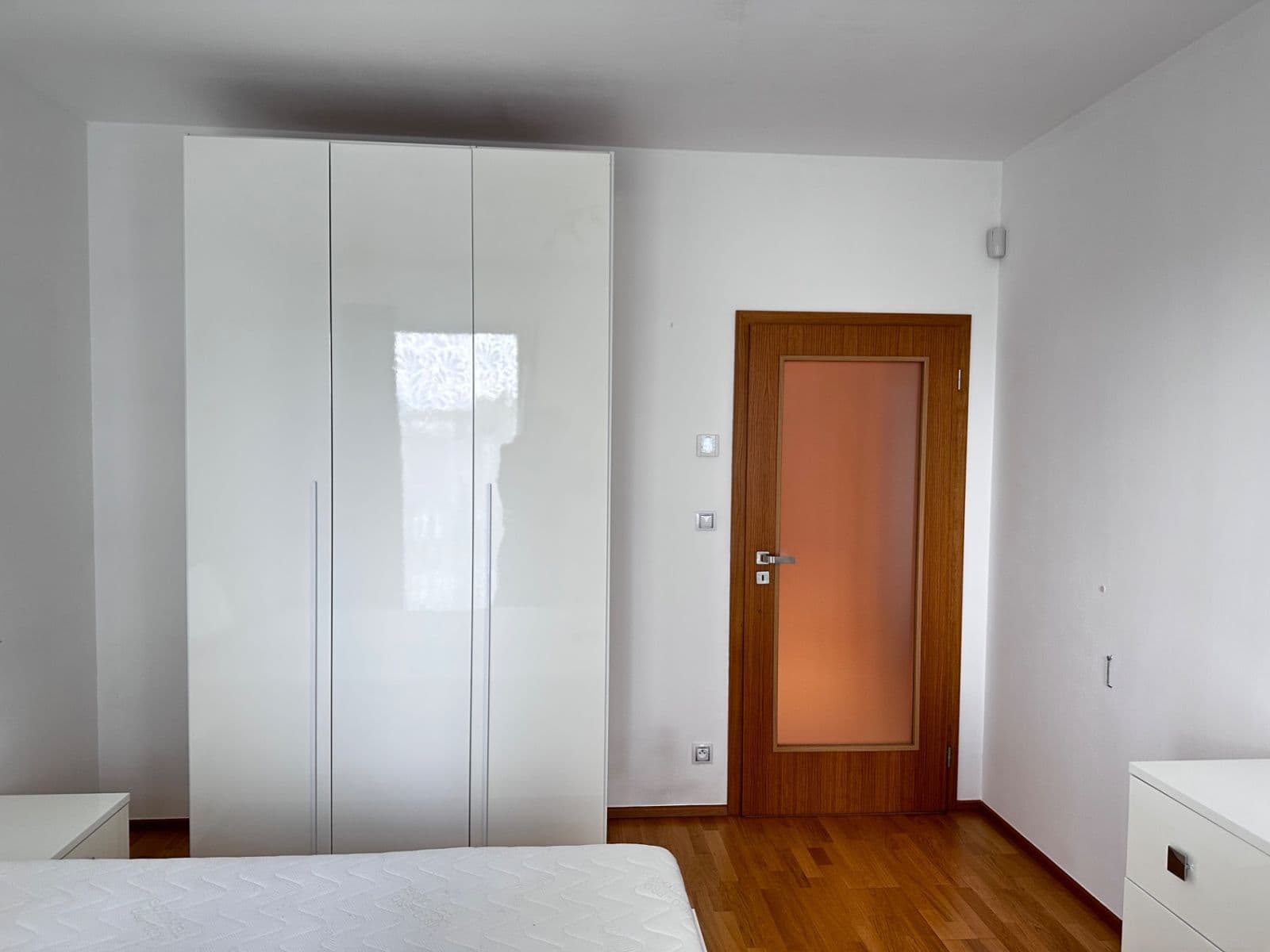 Pronájem bytu 2+kk 61 m², Olšanská, Praha, Praha Pronájem bytu 2+kk 61 m², Olšanská, Praha, Praha