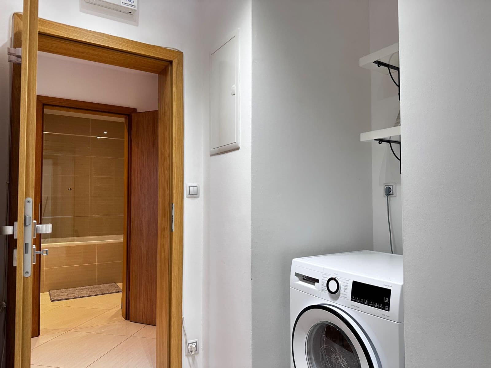 Pronájem bytu 2+kk 61 m², Olšanská, Praha, Praha Pronájem bytu 2+kk 61 m², Olšanská, Praha, Praha