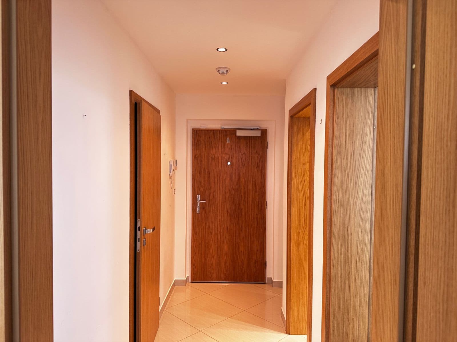 Pronájem bytu 2+kk 61 m², Olšanská, Praha, Praha Pronájem bytu 2+kk 61 m², Olšanská, Praha, Praha