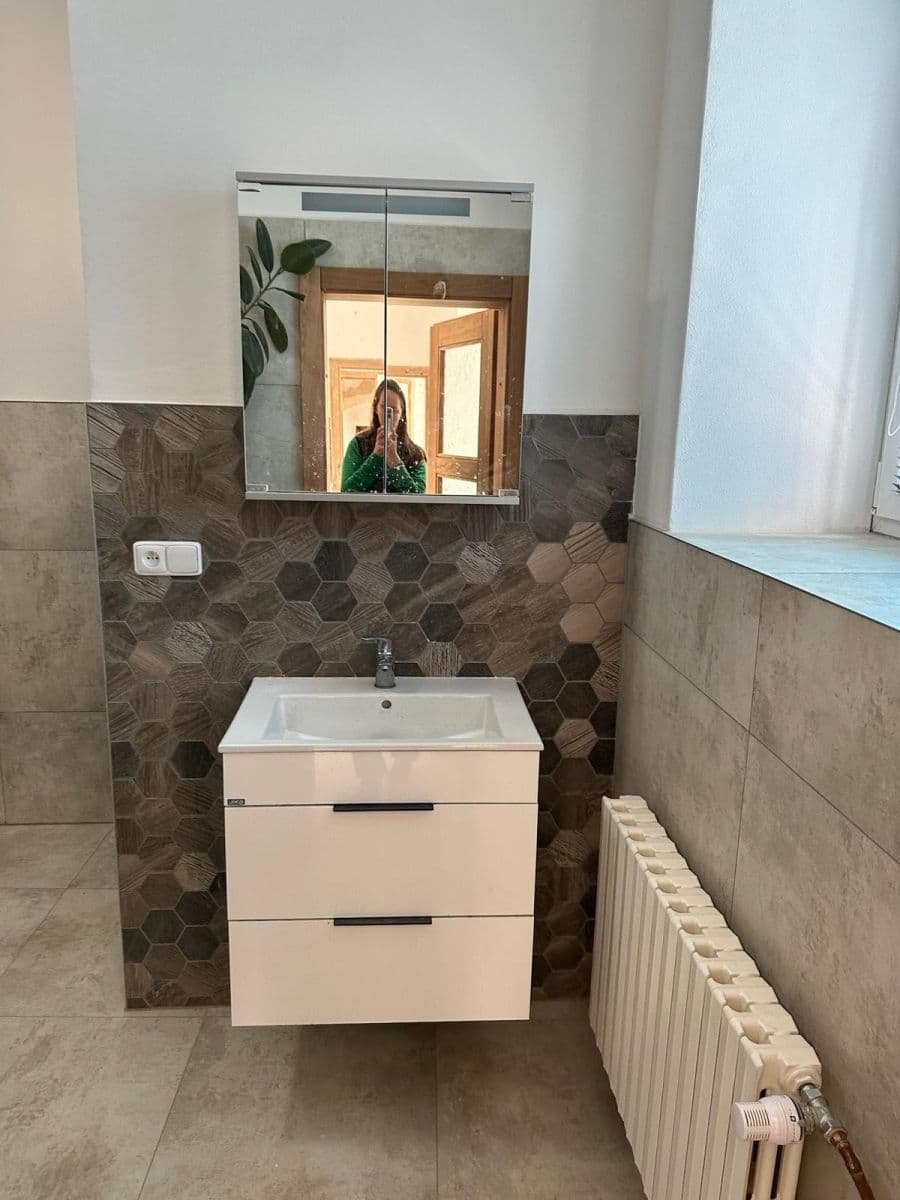 Pronájem bytu 2+1 65 m², Jana Schwarze, Ivančice, Jihomoravský kraj Pronájem bytu 2+1 65 m², Jana Schwarze, Ivančice, Jihomoravský kraj