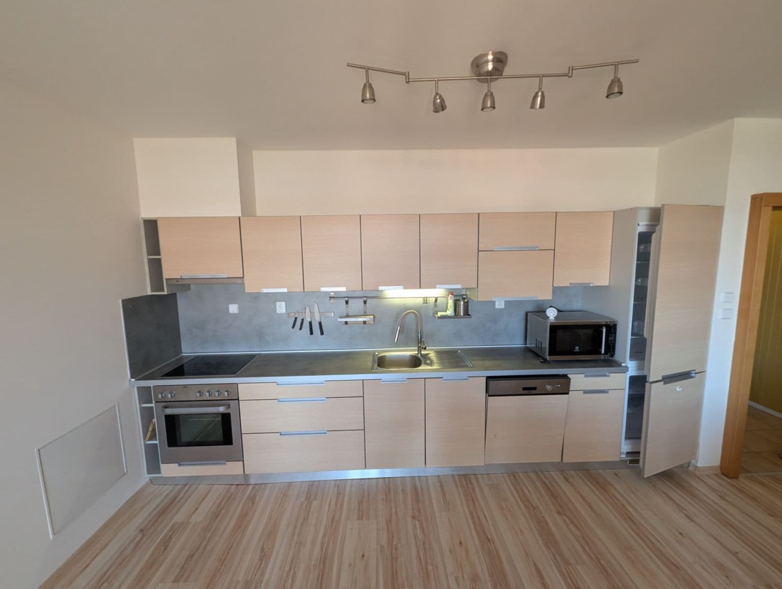Pronájem bytu 2+kk 62 m², Kunzova, Brno, Jihomoravský kraj Pronájem bytu 2+kk 62 m², Kunzova, Brno, Jihomoravský kraj