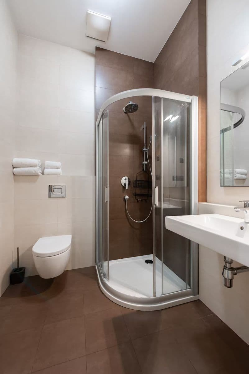 Pronájem bytu 1+kk 37 m², Všehrdova, Praha, Praha Pronájem bytu 1+kk 37 m², Všehrdova, Praha, Praha