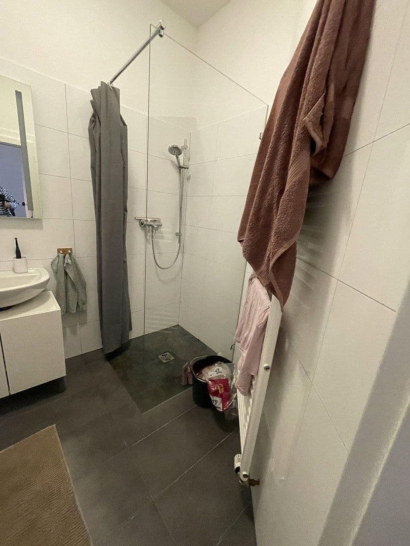 Pronájem bytu 2+1 63 m², Almastr. 11, Essen, Severní Porýní-Vestfálsko Pronájem bytu 2+1 63 m², Almastr. 11, Essen, Severní Porýní-Vestfálsko