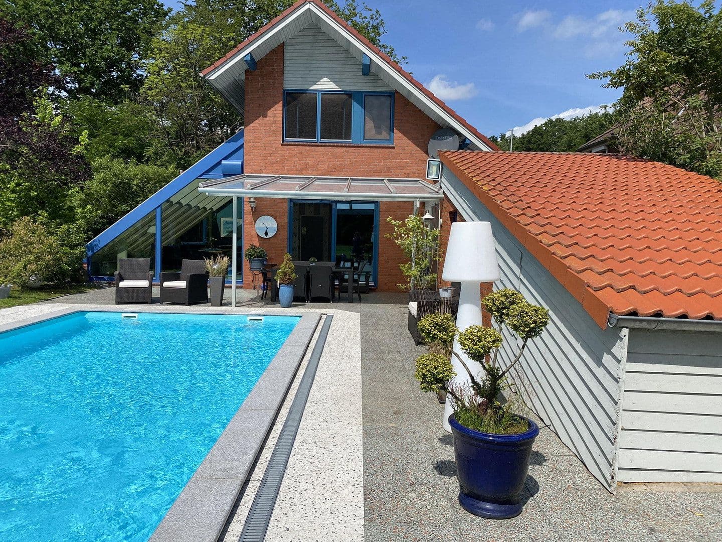 Prodej domu 127 m², pozemek 1.122 m², Ganderkesee, Dolní Sasko Prodej domu 127 m², pozemek 1.122 m², Ganderkesee, Dolní Sasko