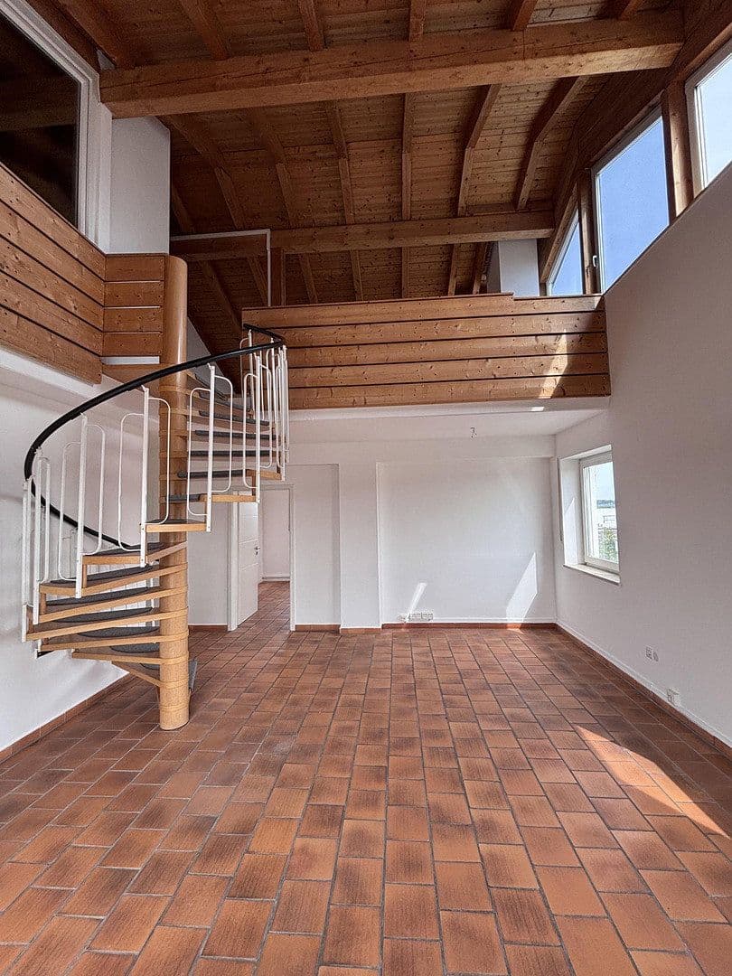 Pronájem bytu 7+1 175 m², Gilching, Bavorsko Pronájem bytu 7+1 175 m², Gilching, Bavorsko