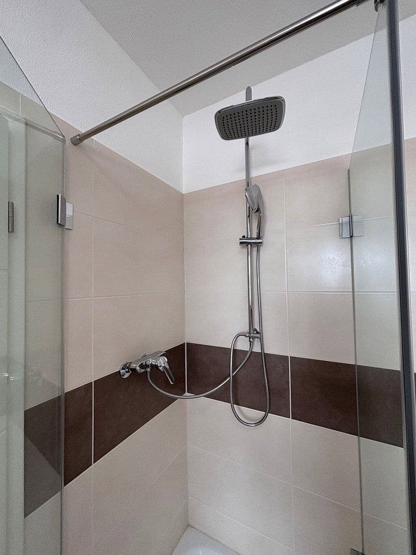 Pronájem bytu 7+1 175 m², Gilching, Bavorsko Pronájem bytu 7+1 175 m², Gilching, Bavorsko
