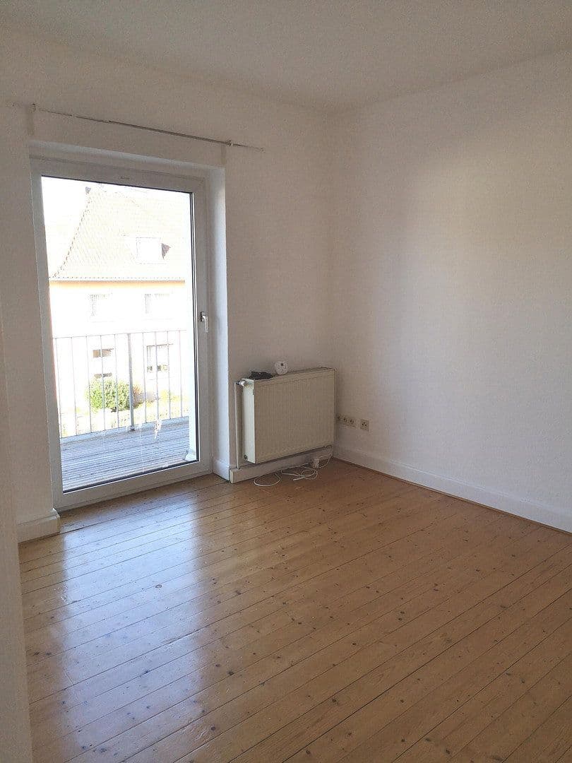 Pronájem bytu 3+1 65 m², Pfalzstraße 00, Bad Kreuznach, Porýní-Falc Pronájem bytu 3+1 65 m², Pfalzstraße 00, Bad Kreuznach, Porýní-Falc