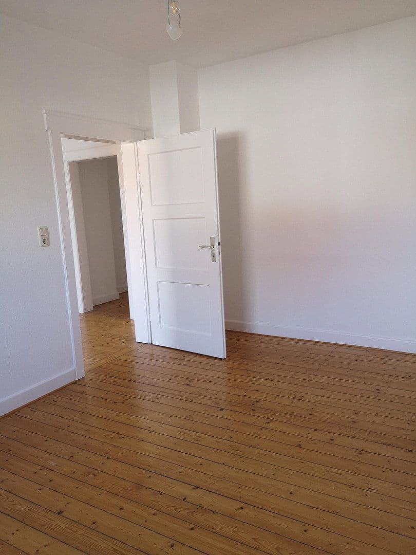 Pronájem bytu 3+1 65 m², Pfalzstraße 00, Bad Kreuznach, Porýní-Falc Pronájem bytu 3+1 65 m², Pfalzstraße 00, Bad Kreuznach, Porýní-Falc