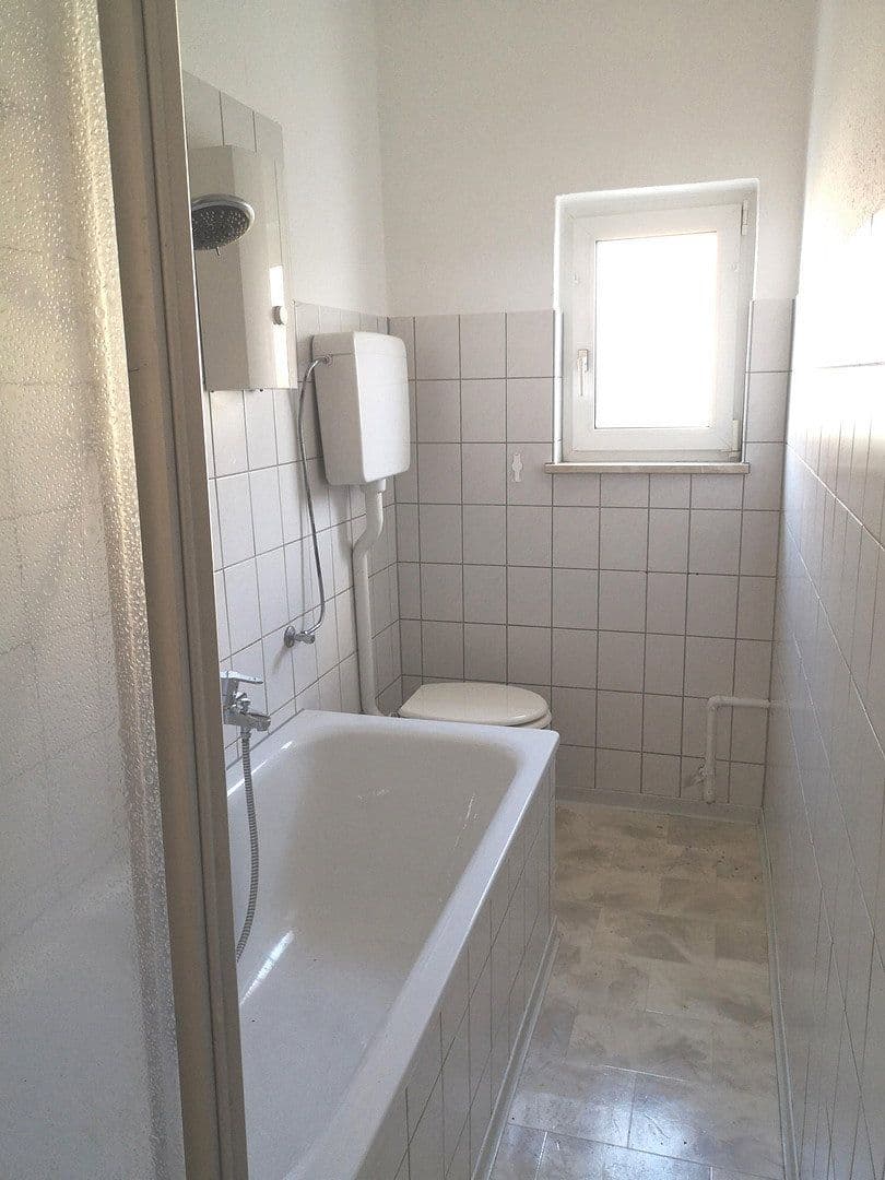 Pronájem bytu 3+1 65 m², Pfalzstraße 00, Bad Kreuznach, Porýní-Falc Pronájem bytu 3+1 65 m², Pfalzstraße 00, Bad Kreuznach, Porýní-Falc