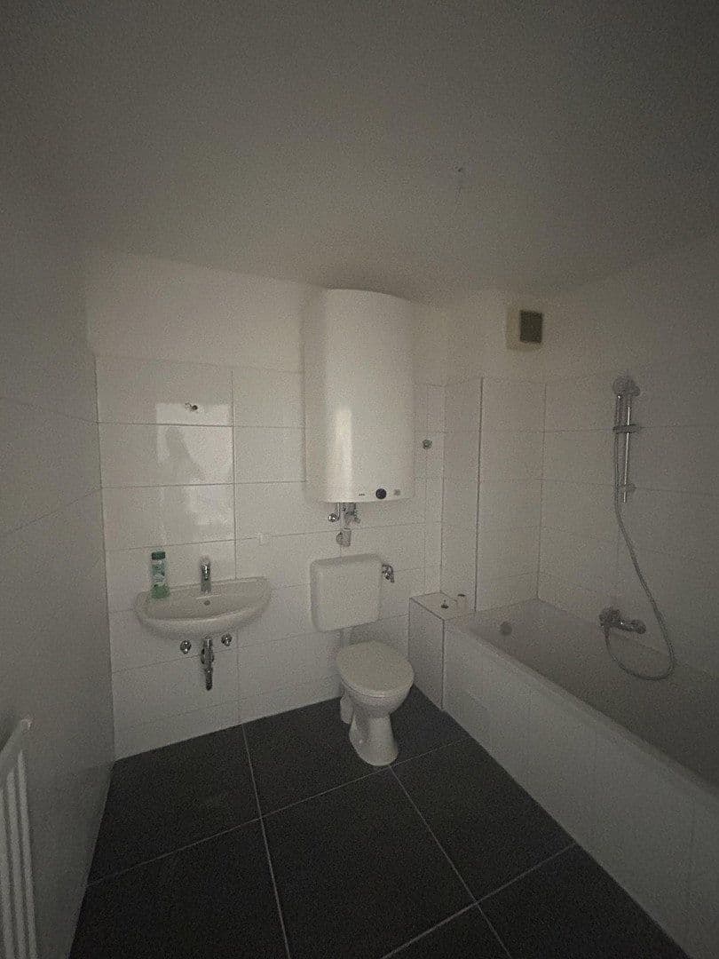 Pronájem bytu 2+1 61 m², In der Atzing 11, Eisenberg (Pfalz), Porýní-Falc Pronájem bytu 2+1 61 m², In der Atzing 11, Eisenberg (Pfalz), Porýní-Falc