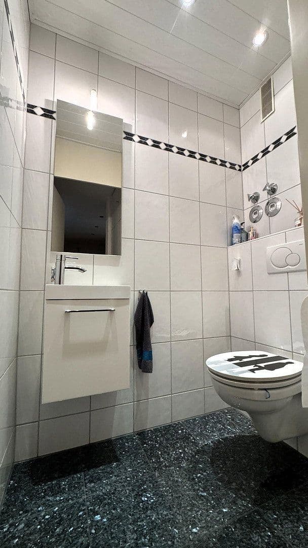 Prodej bytu 3+kk 104 m², Ludwigshafen am Rhein, Porýní-Falc Prodej bytu 3+kk 104 m², Ludwigshafen am Rhein, Porýní-Falc