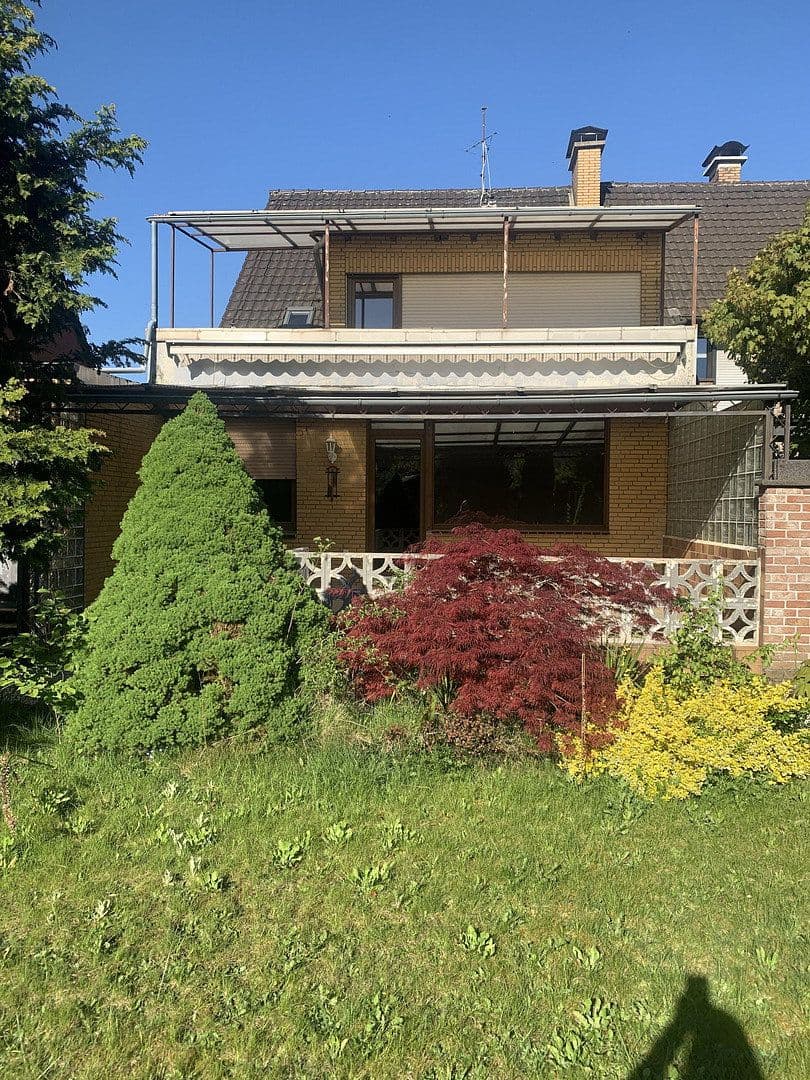 Prodej domu 144 m², pozemek 529 m², Dormagen, Severní Porýní-Vestfálsko Prodej domu 144 m², pozemek 529 m², Dormagen, Severní Porýní-Vestfálsko