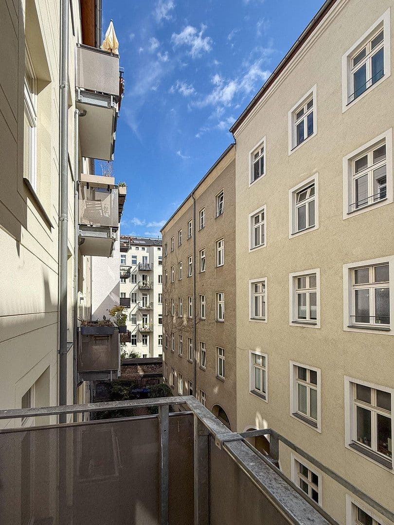 Prodej bytu 1+1 47 m², Metzer Str 17, Berlin, Berlín Prodej bytu 1+1 47 m², Metzer Str 17, Berlin, Berlín