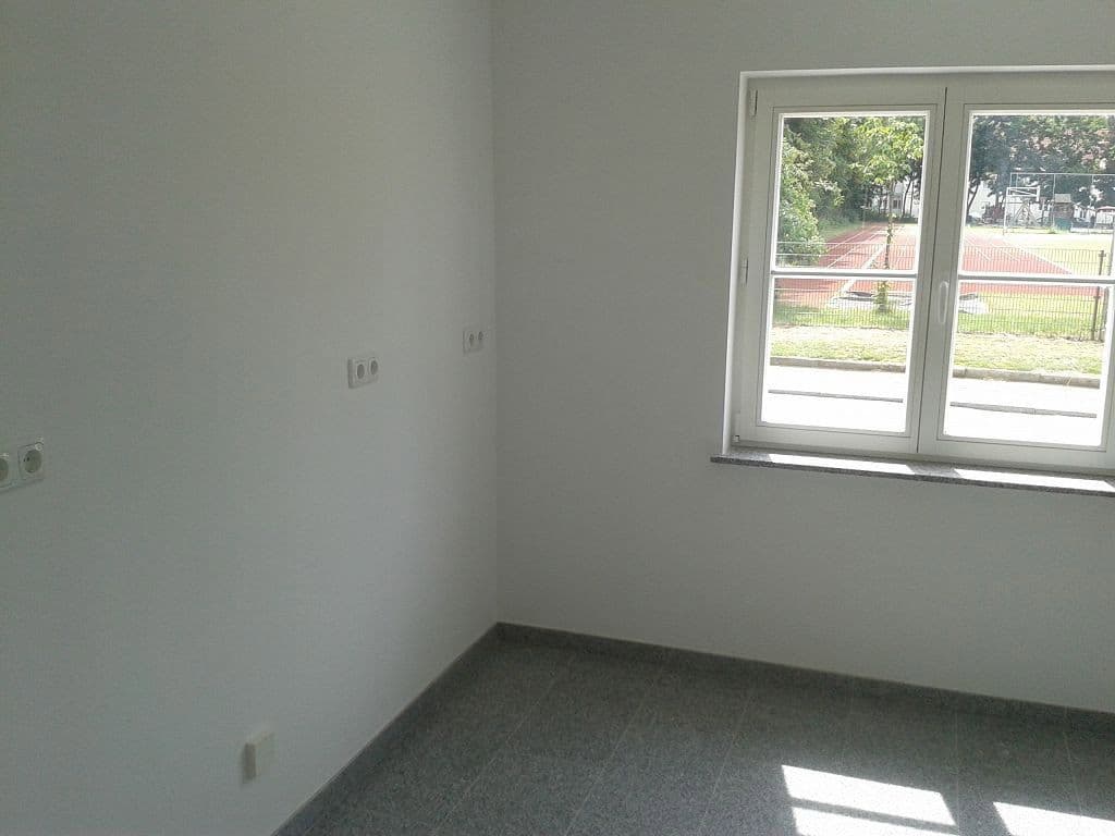 Pronájem bytu 2+1 45 m², Taucha, Sasko Pronájem bytu 2+1 45 m², Taucha, Sasko