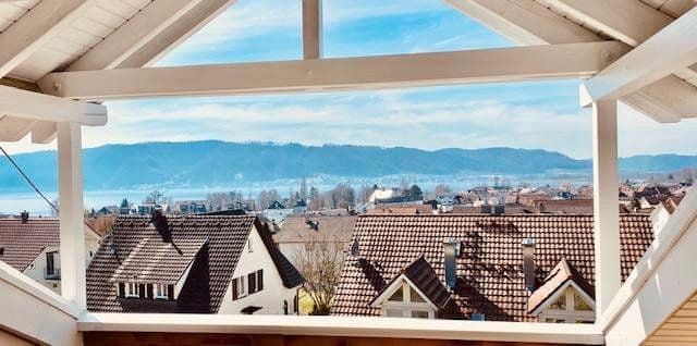 Pronájem bytu 7+1 200 m², Am Blütenhang 10, Bodman-Ludwigshafen, Bádensko-Württembersko Pronájem bytu 7+1 200 m², Am Blütenhang 10, Bodman-Ludwigshafen, Bádensko-Württembersko