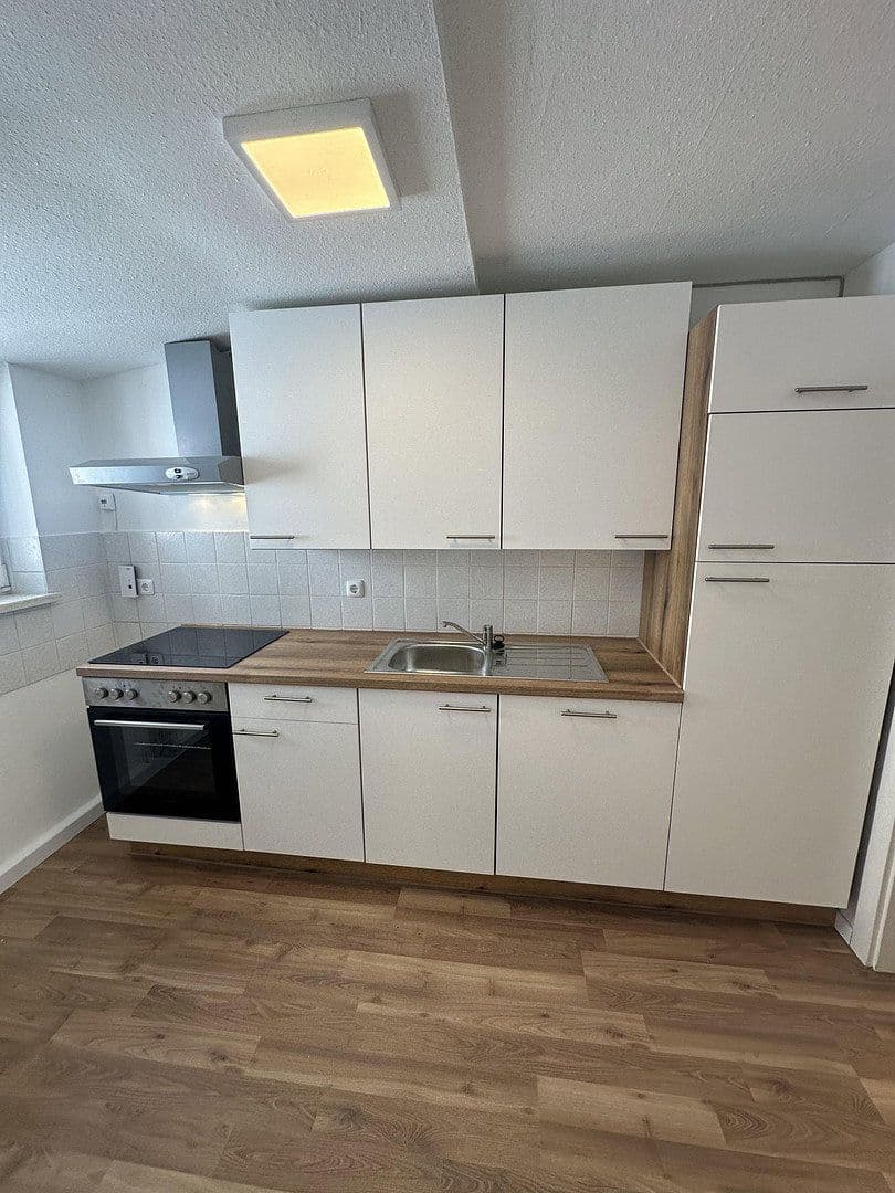 Pronájem bytu 3+1 54 m², Regensburgerstrasse 66a, Amberg, Bavorsko Pronájem bytu 3+1 54 m², Regensburgerstrasse 66a, Amberg, Bavorsko