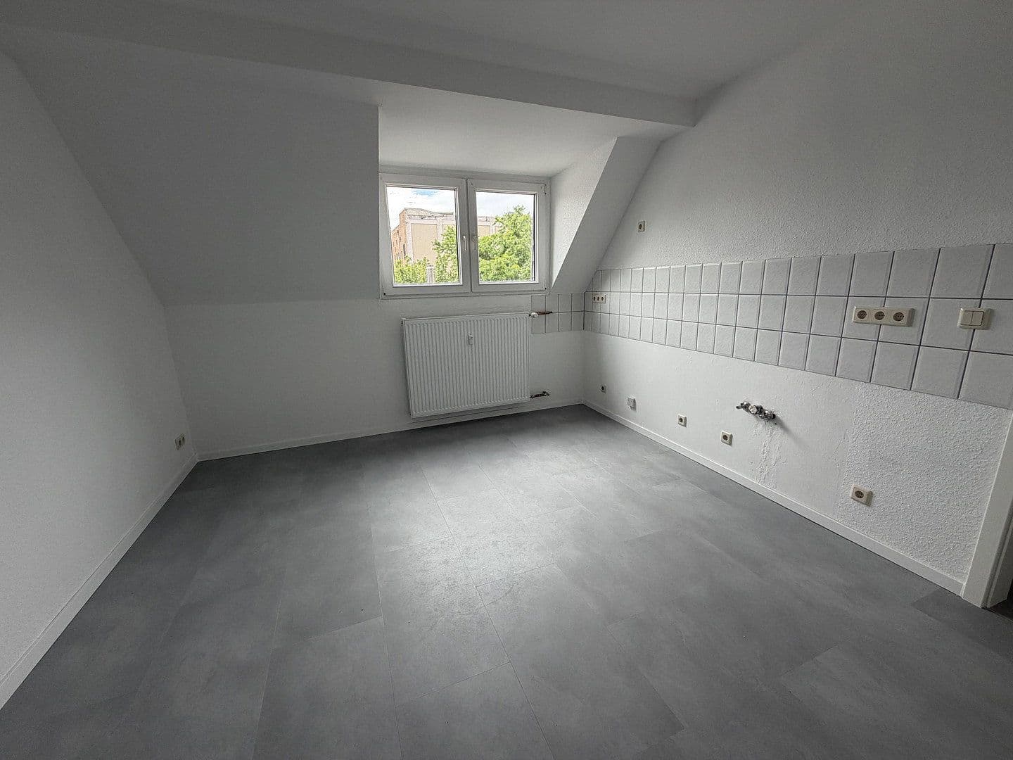 Pronájem bytu 3+1 83 m², Von-der-Mark-Str. 37, Duisburg, Severní Porýní-Vestfálsko Pronájem bytu 3+1 83 m², Von-der-Mark-Str. 37, Duisburg, Severní Porýní-Vestfálsko