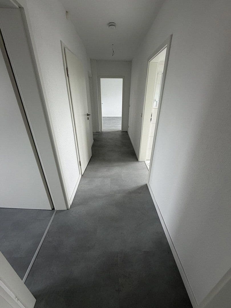 Pronájem bytu 3+1 83 m², Von-der-Mark-Str. 37, Duisburg, Severní Porýní-Vestfálsko Pronájem bytu 3+1 83 m², Von-der-Mark-Str. 37, Duisburg, Severní Porýní-Vestfálsko