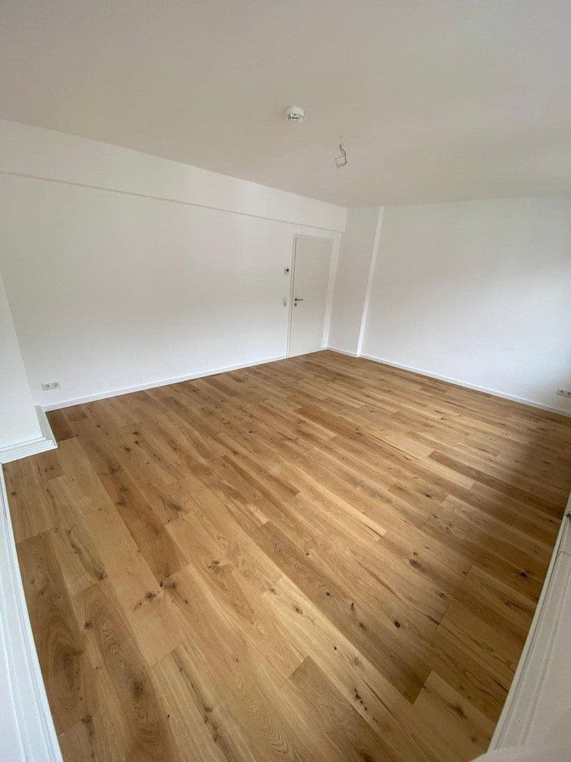 Pronájem bytu 1+1 74 m², Köln, Severní Porýní-Vestfálsko Pronájem bytu 1+1 74 m², Köln, Severní Porýní-Vestfálsko