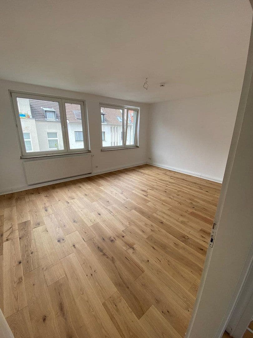 Pronájem bytu 1+1 74 m², Köln, Severní Porýní-Vestfálsko Pronájem bytu 1+1 74 m², Köln, Severní Porýní-Vestfálsko