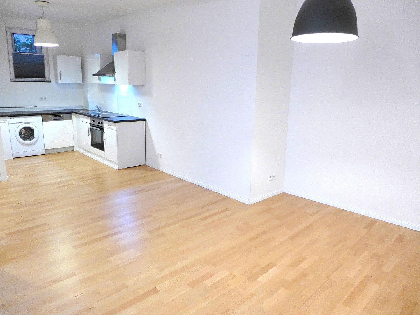 Pronájem bytu 3+1 72 m², Schweppermannstr.0, Nürnberg, Bavorsko Pronájem bytu 3+1 72 m², Schweppermannstr.0, Nürnberg, Bavorsko