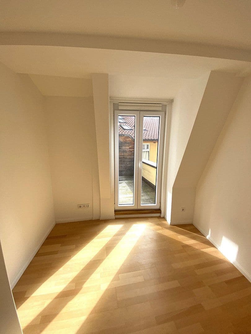 Pronájem bytu 3+1 72 m², Schweppermannstr.0, Nürnberg, Bavorsko Pronájem bytu 3+1 72 m², Schweppermannstr.0, Nürnberg, Bavorsko