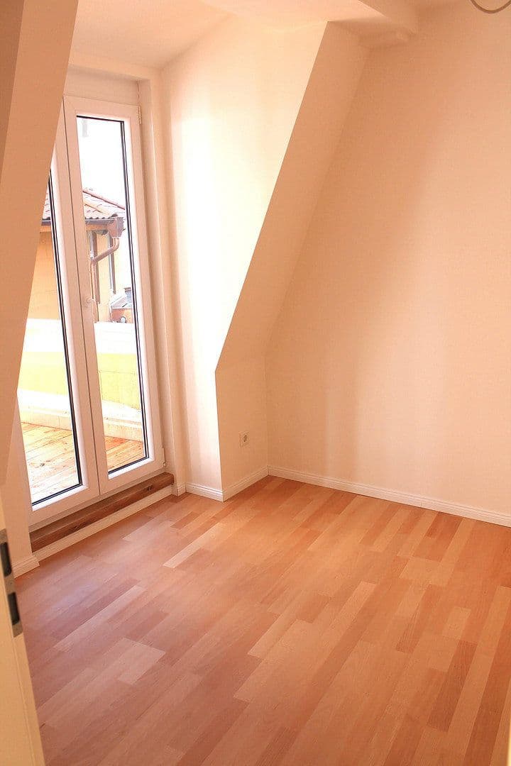 Pronájem bytu 3+1 72 m², Schweppermannstr.0, Nürnberg, Bavorsko Pronájem bytu 3+1 72 m², Schweppermannstr.0, Nürnberg, Bavorsko