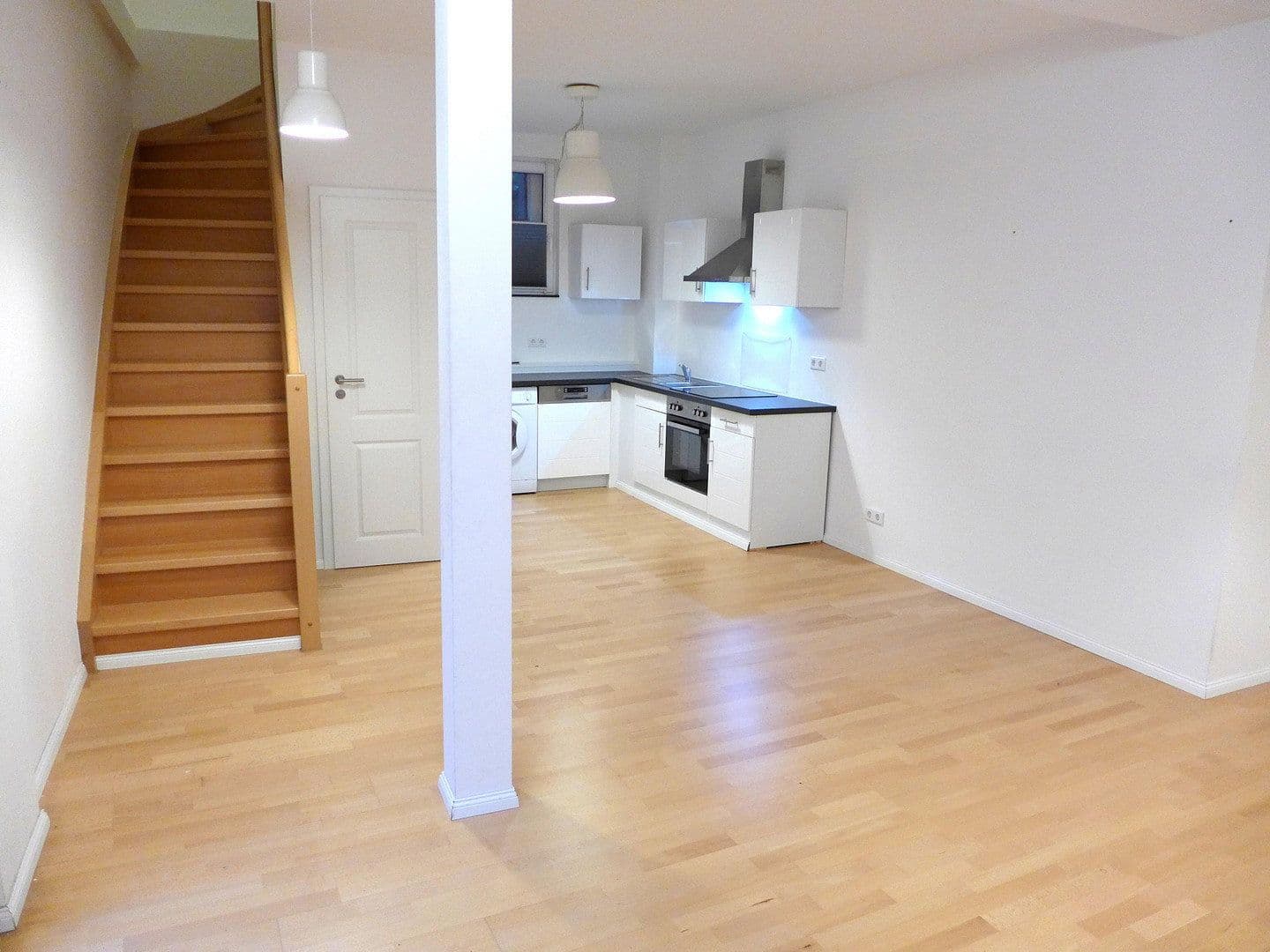 Pronájem bytu 3+1 72 m², Schweppermannstr.0, Nürnberg, Bavorsko Pronájem bytu 3+1 72 m², Schweppermannstr.0, Nürnberg, Bavorsko