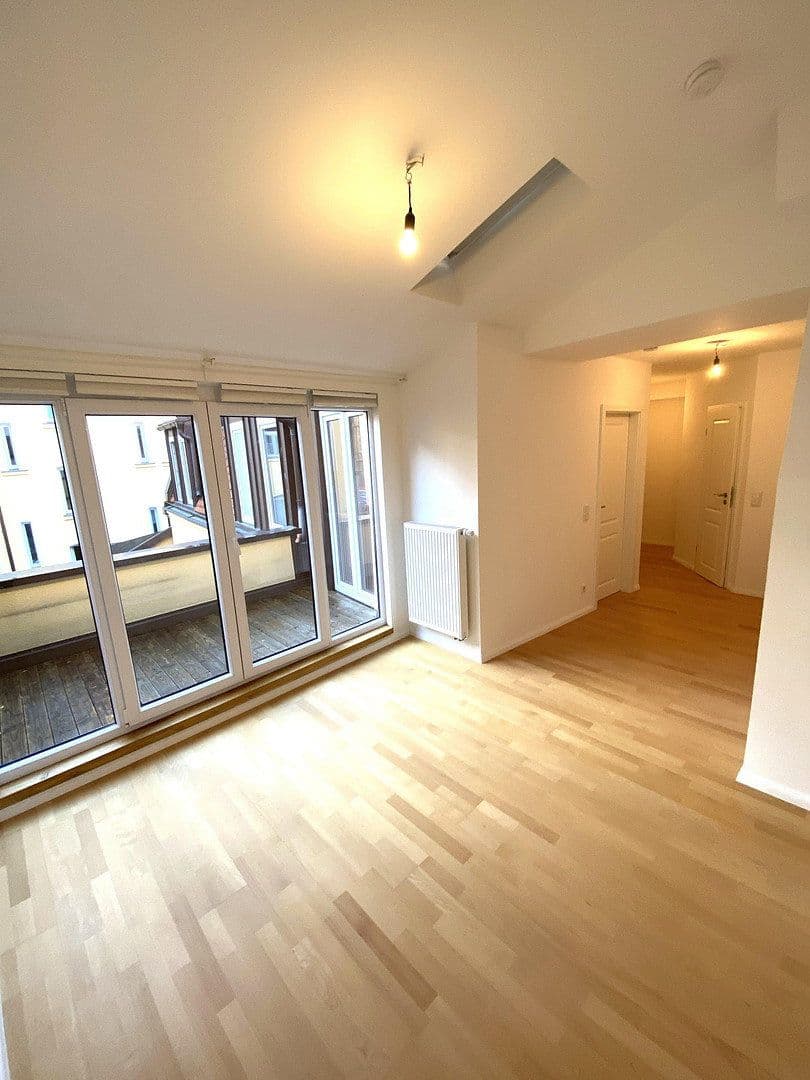 Pronájem bytu 3+1 72 m², Schweppermannstr.0, Nürnberg, Bavorsko Pronájem bytu 3+1 72 m², Schweppermannstr.0, Nürnberg, Bavorsko