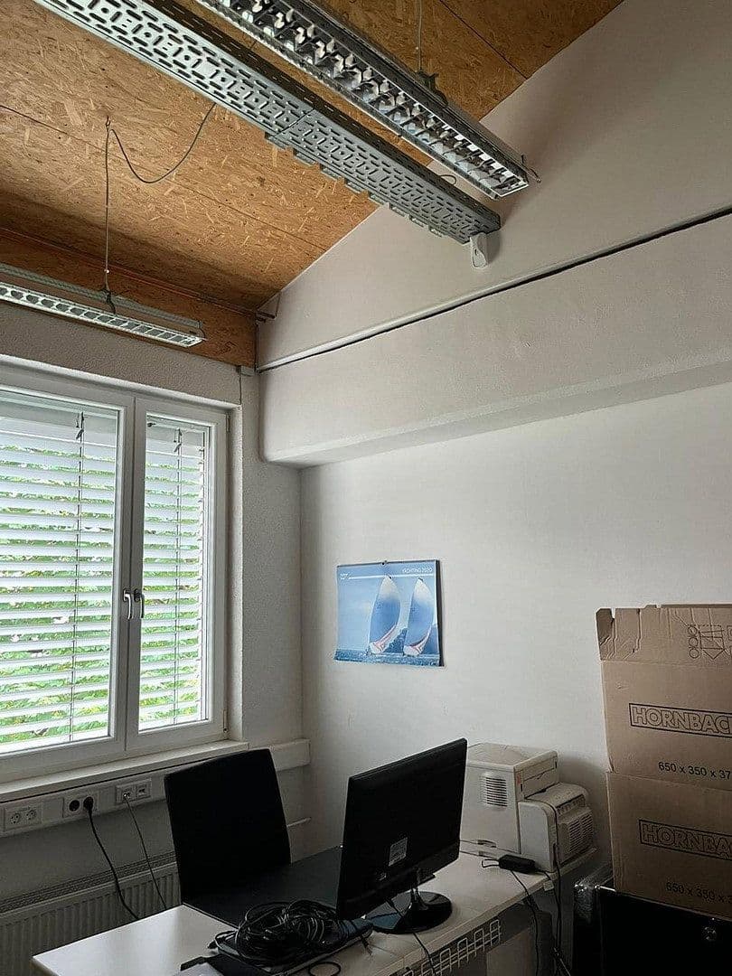 Pronájem kanceláře 360 m², Hohenzollernstr. 111, Pforzheim, Bádensko-Württembersko Pronájem kanceláře 360 m², Hohenzollernstr. 111, Pforzheim, Bádensko-Württembersko