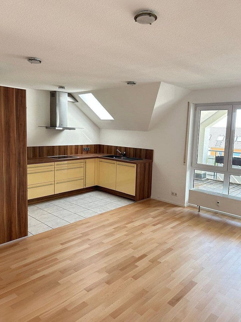 Prodej bytu 4+kk 90 m², Clara-Schumann-Straße 34, Schwieberdingen, Bádensko-Württembersko Prodej bytu 4+kk 90 m², Clara-Schumann-Straße 34, Schwieberdingen, Bádensko-Württembersko
