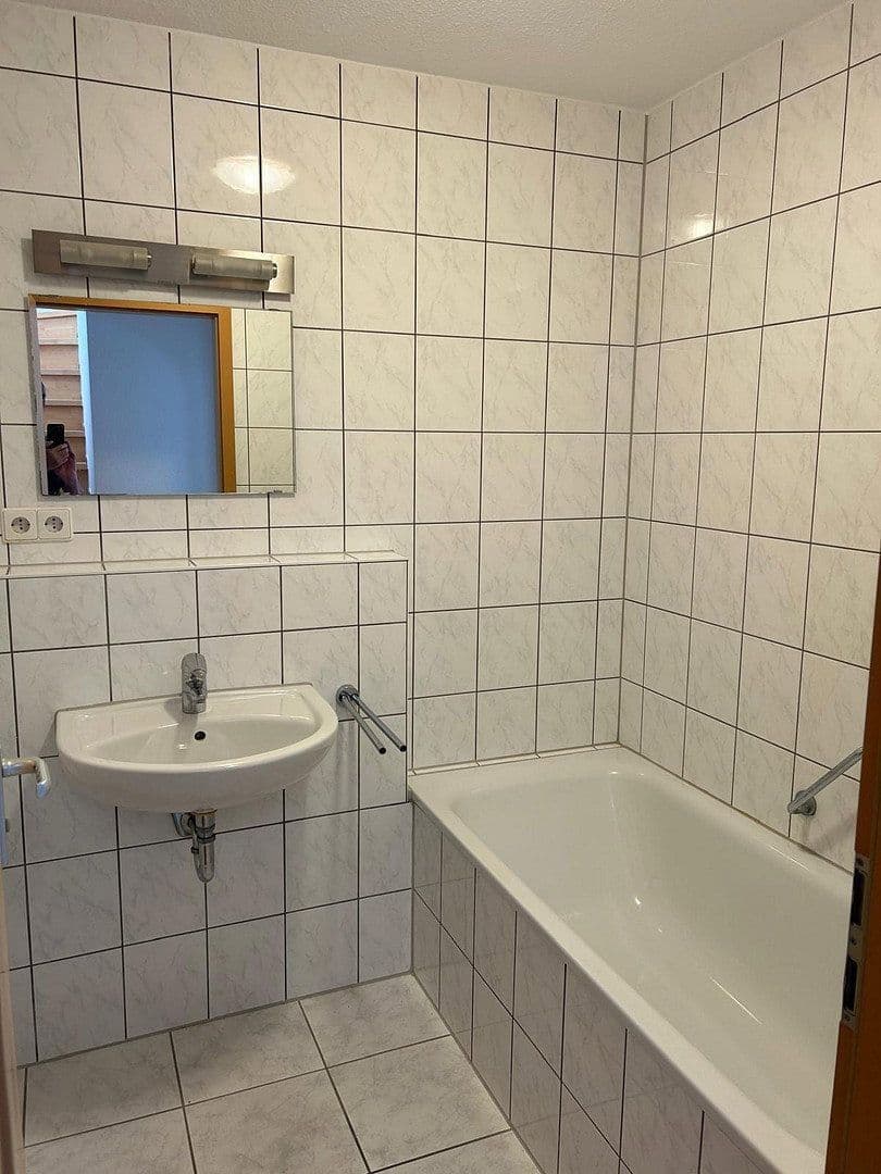 Prodej bytu 4+kk 90 m², Clara-Schumann-Straße 34, Schwieberdingen, Bádensko-Württembersko Prodej bytu 4+kk 90 m², Clara-Schumann-Straße 34, Schwieberdingen, Bádensko-Württembersko