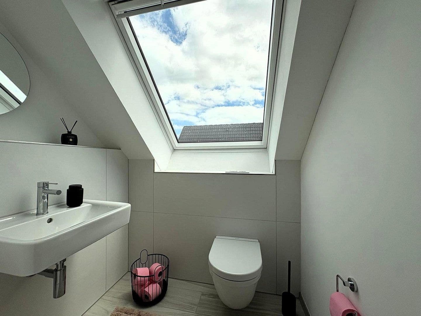 Pronájem bytu 4+1 104 m², Spessartstraße 36, Dietzenbach, Hessen Pronájem bytu 4+1 104 m², Spessartstraße 36, Dietzenbach, Hessen