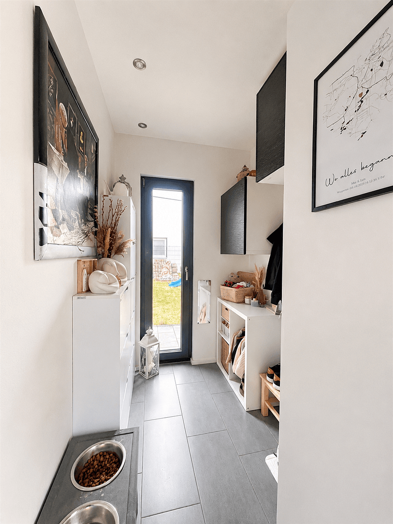 Prodej domu 193 m², pozemek 563 m², Raphaelstraße 1a, Dentlein am Forst, Bavorsko Prodej domu 193 m², pozemek 563 m², Raphaelstraße 1a, Dentlein am Forst, Bavorsko