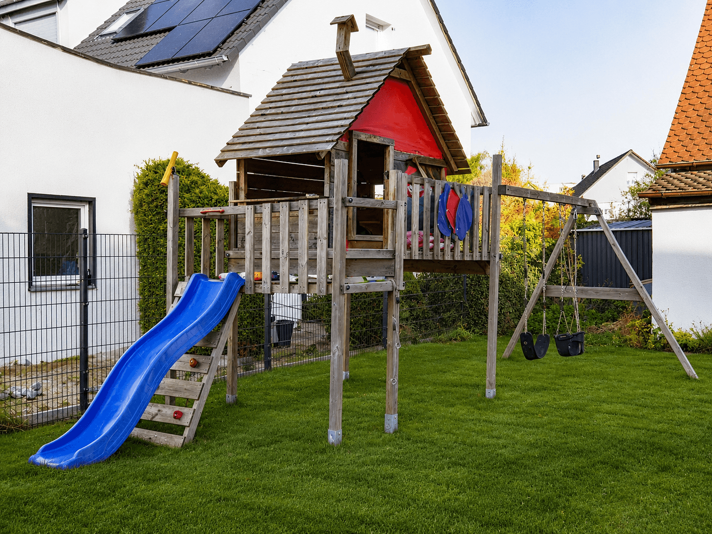 Prodej domu 193 m², pozemek 563 m², Raphaelstraße 1a, Dentlein am Forst, Bavorsko Prodej domu 193 m², pozemek 563 m², Raphaelstraße 1a, Dentlein am Forst, Bavorsko
