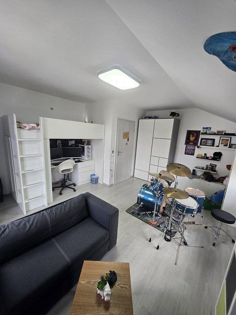 Prodej domu 193 m², pozemek 563 m², Raphaelstraße 1a, Dentlein am Forst, Bavorsko Prodej domu 193 m², pozemek 563 m², Raphaelstraße 1a, Dentlein am Forst, Bavorsko
