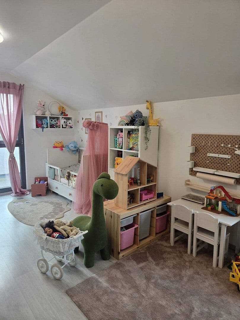 Prodej domu 193 m², pozemek 563 m², Raphaelstraße 1a, Dentlein am Forst, Bavorsko Prodej domu 193 m², pozemek 563 m², Raphaelstraße 1a, Dentlein am Forst, Bavorsko