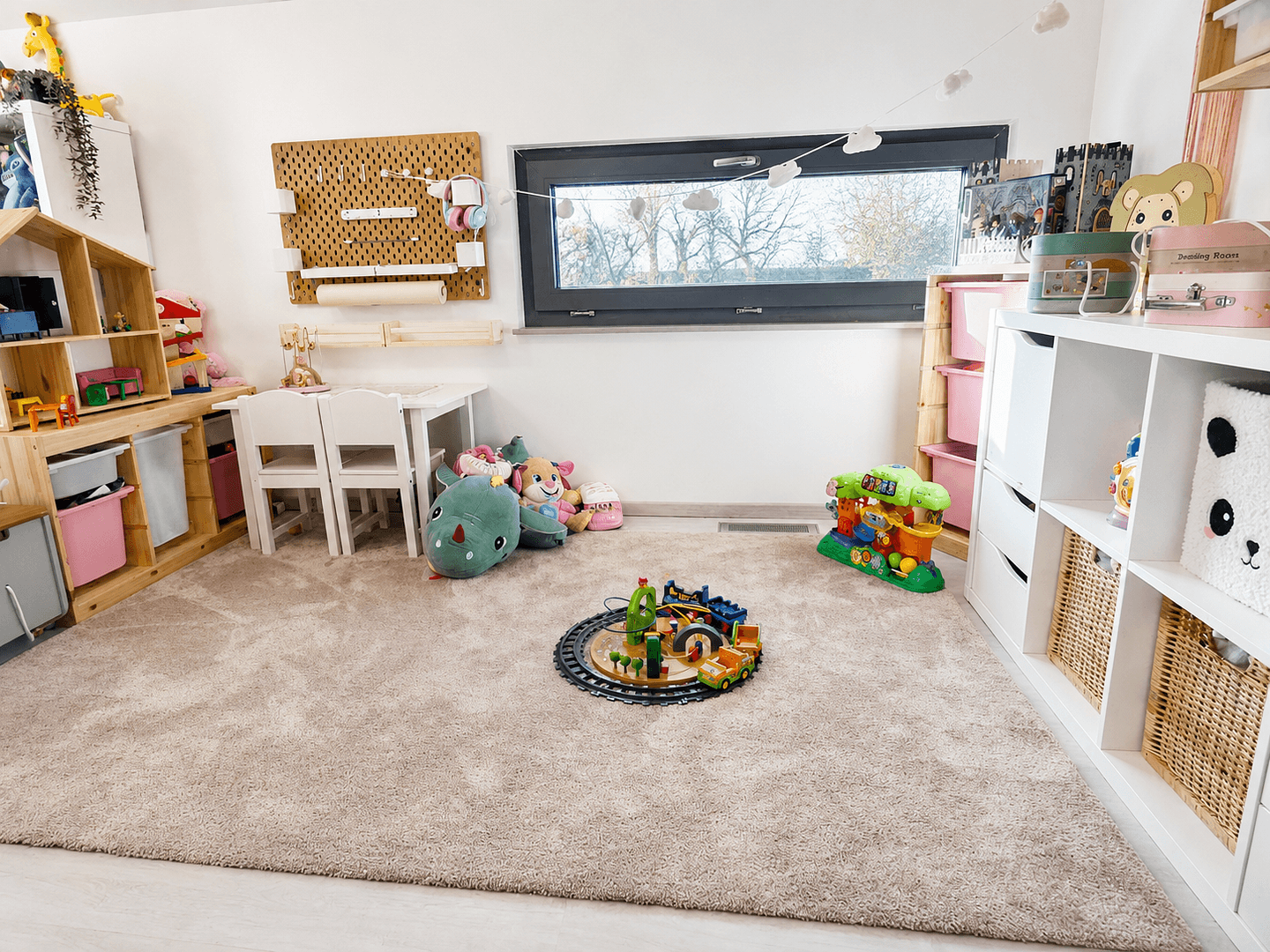 Prodej domu 193 m², pozemek 563 m², Raphaelstraße 1a, Dentlein am Forst, Bavorsko Prodej domu 193 m², pozemek 563 m², Raphaelstraße 1a, Dentlein am Forst, Bavorsko