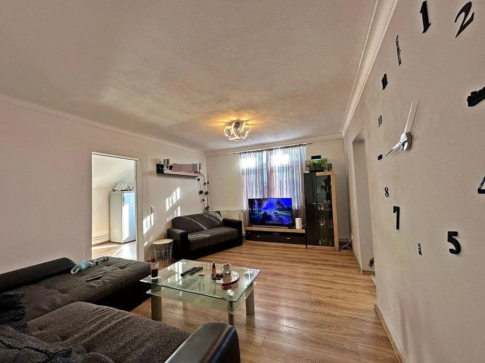 Pronájem bytu 5+kk 122 m², Bahnhofstraße 14, Dußlingen, Bádensko-Württembersko Pronájem bytu 5+kk 122 m², Bahnhofstraße 14, Dußlingen, Bádensko-Württembersko