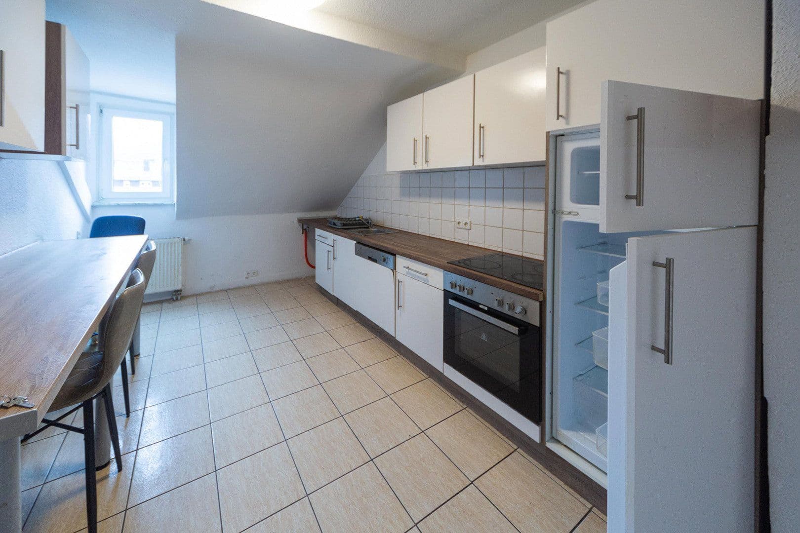 Pronájem bytu 5+1 106 m², Schillerstraße 8, Lichtenstein, Bádensko-Württembersko Pronájem bytu 5+1 106 m², Schillerstraße 8, Lichtenstein, Bádensko-Württembersko
