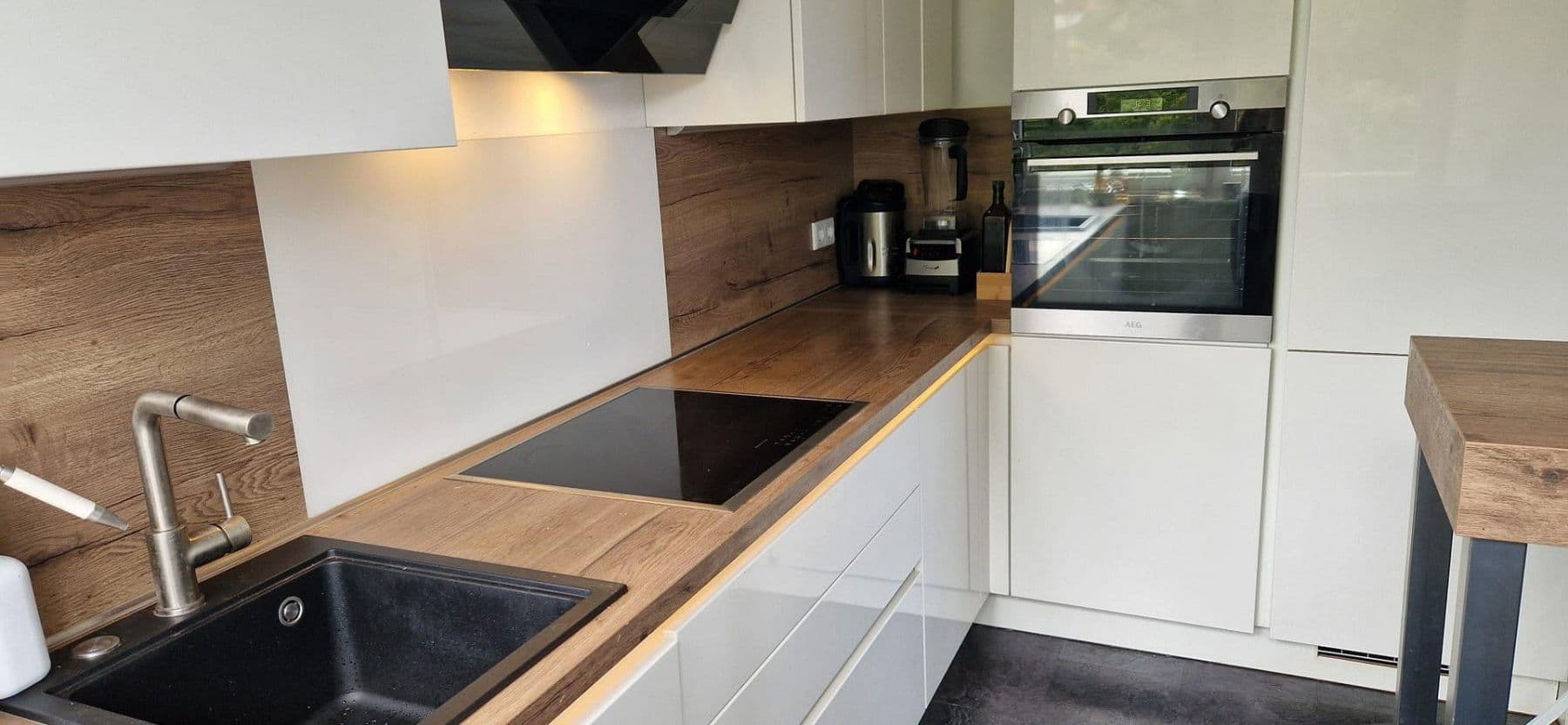 Prodej bytu 3+1 77 m², Bonn, Severní Porýní-Vestfálsko Prodej bytu 3+1 77 m², Bonn, Severní Porýní-Vestfálsko
