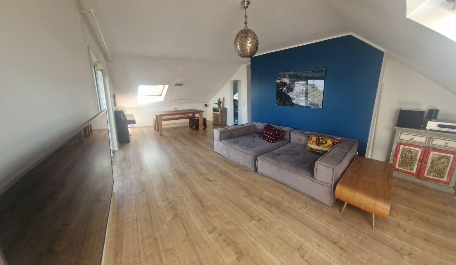 Prodej bytu 3+1 77 m², Bonn, Severní Porýní-Vestfálsko Prodej bytu 3+1 77 m², Bonn, Severní Porýní-Vestfálsko