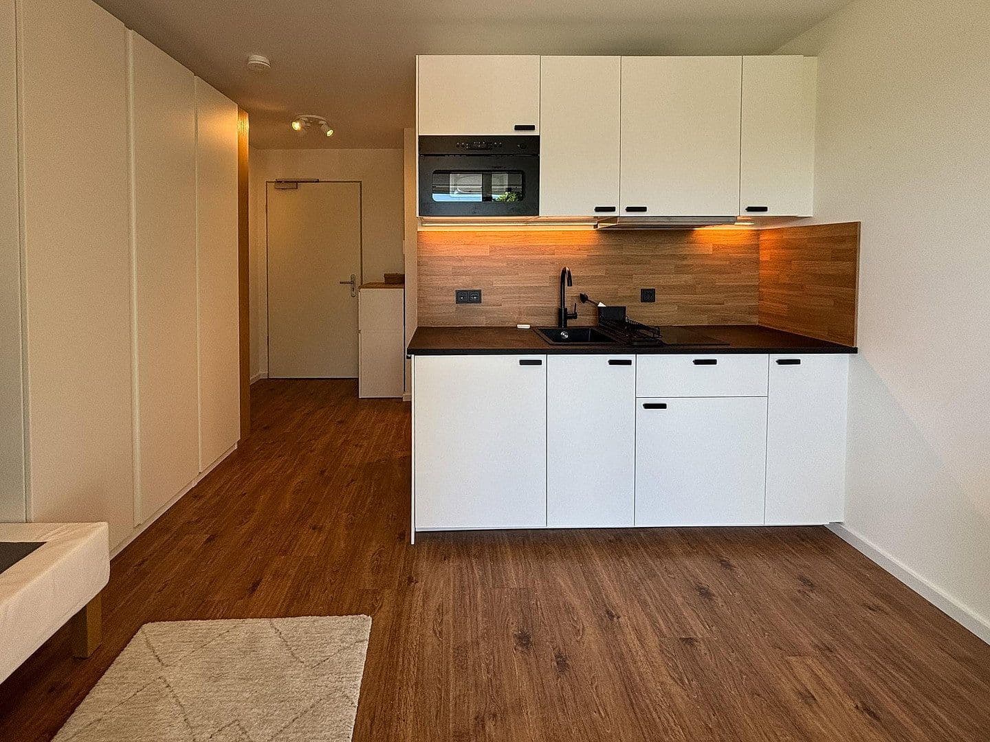 Pronájem bytu 1+1 21 m², Enzensbergerstr. 8, Markt Schwaben, Bavorsko Pronájem bytu 1+1 21 m², Enzensbergerstr. 8, Markt Schwaben, Bavorsko