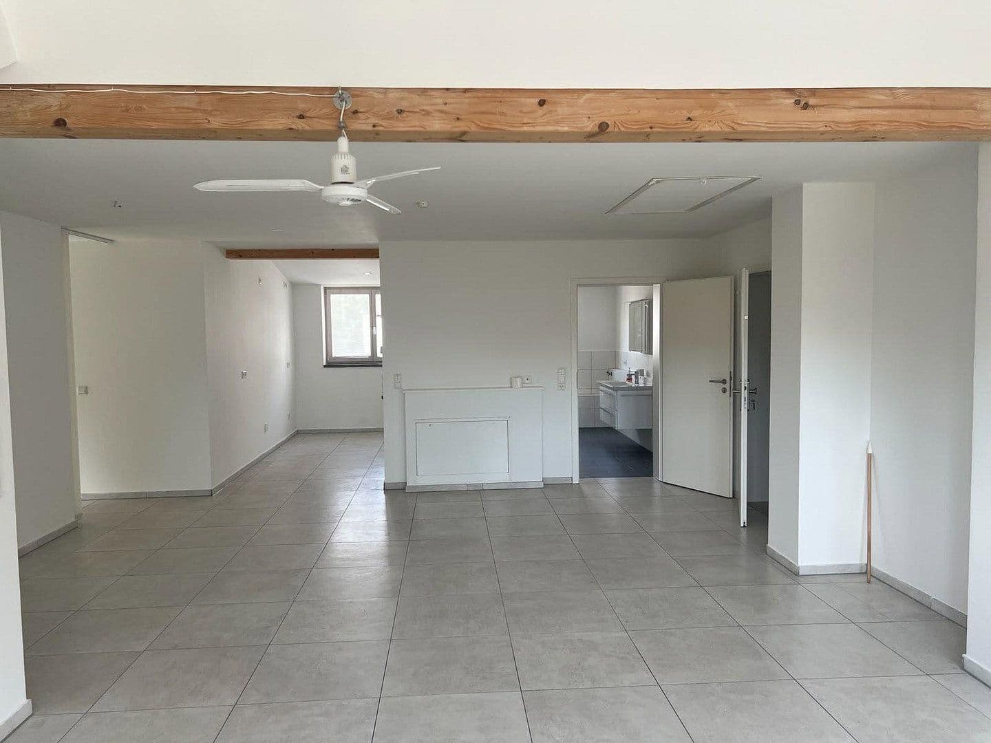 Pronájem bytu 3+1 92 m², Eggenstein-Leopoldshafen, Bádensko-Württembersko Pronájem bytu 3+1 92 m², Eggenstein-Leopoldshafen, Bádensko-Württembersko