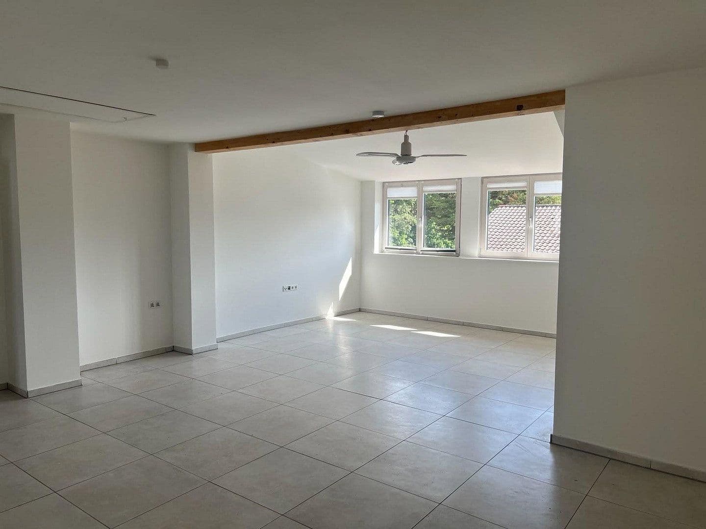 Pronájem bytu 3+1 92 m², Eggenstein-Leopoldshafen, Bádensko-Württembersko Pronájem bytu 3+1 92 m², Eggenstein-Leopoldshafen, Bádensko-Württembersko